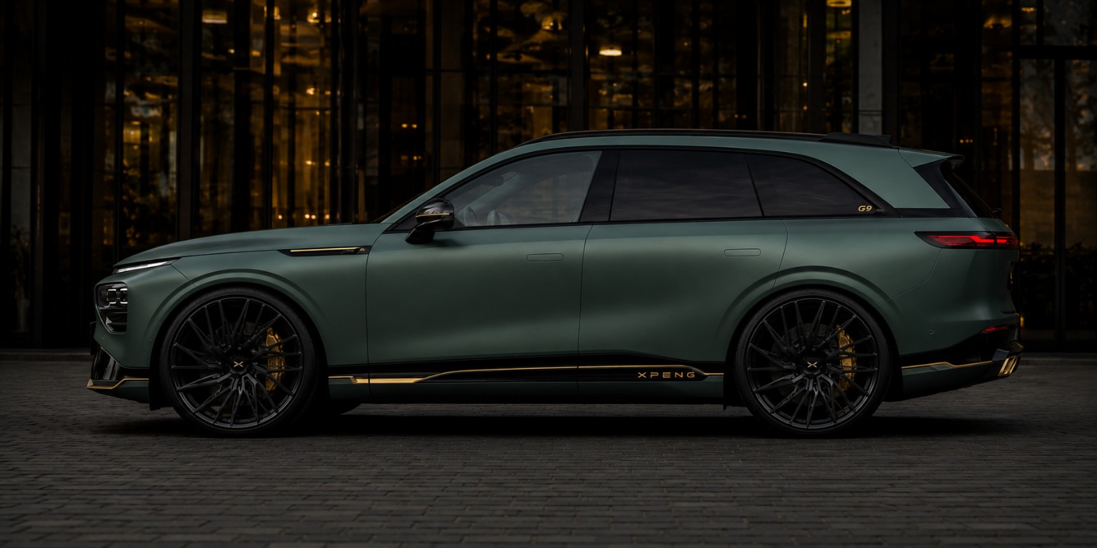 XPeng G9 — Aero Monolith gir G9 rolig autoritet: én grafisk, smidd masse formet rundt en stor elektrisk silhuett.
